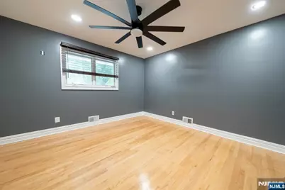 254 Lexington Avenue 1 #1, Dumont, NJ 07628 - Photo 10