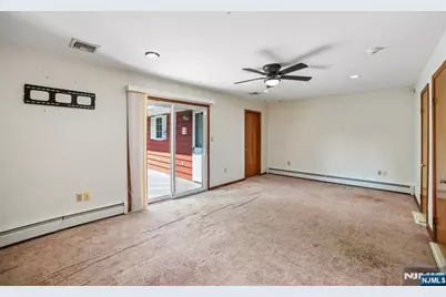 26 Grandview Avenue, Oakland, NJ 07436 - Photo 8