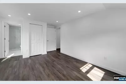 380 Grand Avenue, Leonia, NJ 07605 - Photo 12