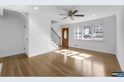 380 Grand Avenue, Leonia, NJ 07605 - Photo 2