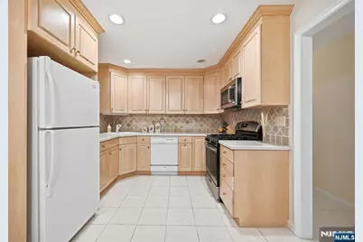 5 Valen Court 1 #1, Franklin Lakes, NJ 07417 - Photo 12