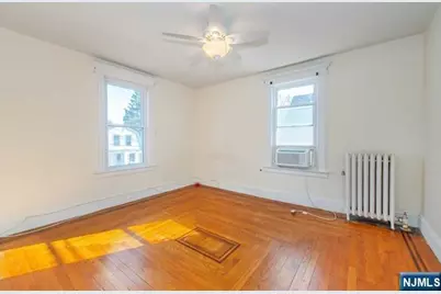 120 California Avenue 2nd Floor #2nd Floor, New Milford, NJ 07646 - Photo 6