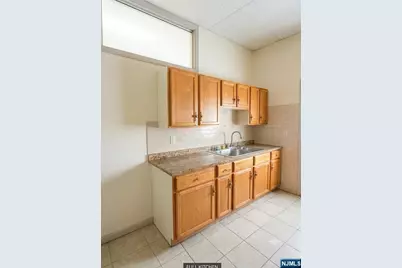 236-238 Stuyvesant 3 #3, Lyndhurst Township, NJ 07071 - Photo 6