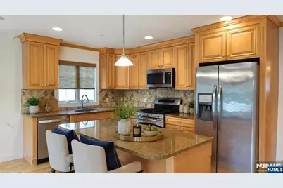 784 Kinderkamack Road 4 #4, River Edge, NJ 07661 - Photo 4