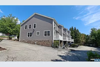 784 Kinderkamack Road 4 #4, River Edge, NJ 07661 - Photo 10
