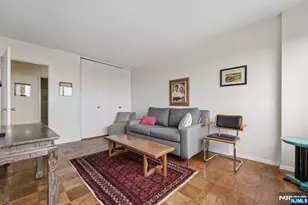 2150 Center Ave 15E, Fort Lee, NJ 07024 - Photo 18
