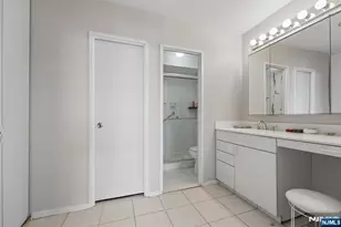 2150 Center Ave 15E, Fort Lee, NJ 07024 - Photo 16
