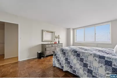 2150 Center Avenue 15E #15E, Fort Lee, NJ 07024 - Photo 14