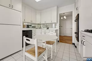 2150 Center Ave 15E, Fort Lee, NJ 07024 - Photo 10