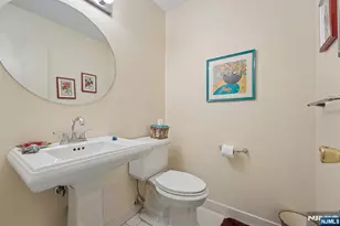 2150 Center Ave 15E, Fort Lee, NJ 07024 - Photo 12