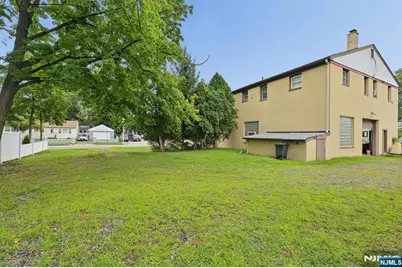 425 New Milford Avenue, Dumont, NJ 07628 - Photo 26