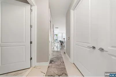 3 Somerset Lane X307 #x307, Edgewater, NJ 07020 - Photo 4