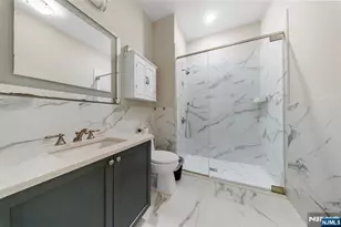 3 Somerset Ln X307, Edgewater, NJ 07020 - Photo 8