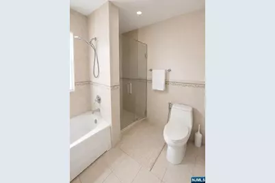 430 Aurora Avenue 430 #430, Cliffside Park, NJ 07010 - Photo 22