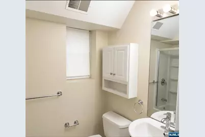 430 Aurora Avenue 430 #430, Cliffside Park, NJ 07010 - Photo 16