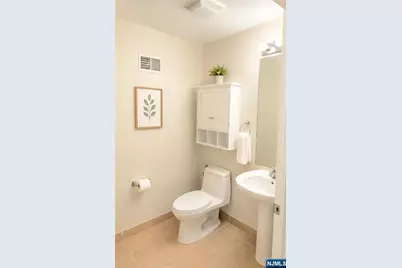 430 Aurora Avenue 430 #430, Cliffside Park, NJ 07010 - Photo 12