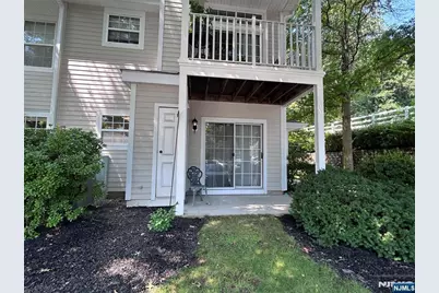 1076 Cambridge Court, Mahwah, NJ 07430 - Photo 12