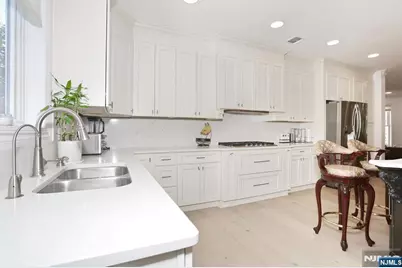 169 Woodward Avenue, Rutherford, NJ 07070 - Photo 8