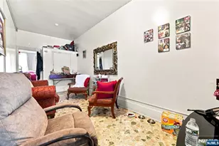 913 Summit Ave, Union City, NJ 07087 - Photo 18