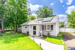 1528 Washington Ave, Pompton Lakes, NJ 07442 - Photo 1