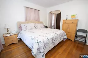 19 Irvington Pl, Clifton, NJ 07013 - Photo 2