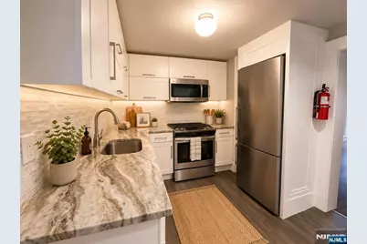 109 Willow Terrace, Hoboken, NJ 07030 - Photo 6