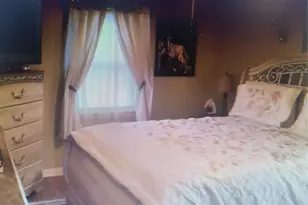 201 Hussa St, Linden, NJ 07036 - Photo 6