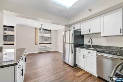 316 Prospect Avenue 12C #12C, Hackensack, NJ 07601 - Photo 2