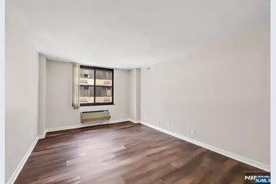 316 Prospect Avenue 12C #12C, Hackensack, NJ 07601 - Photo 18