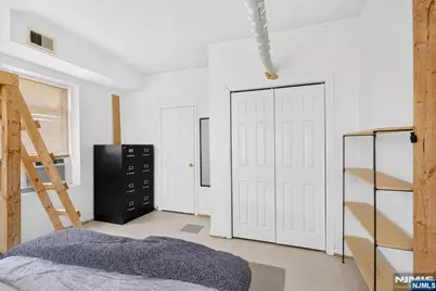 133 Maple Avenue 303 #303, East Orange, NJ 07017 - Photo 8