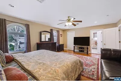 198 Munn Avenue, Teaneck Township, NJ 07666 - Photo 16