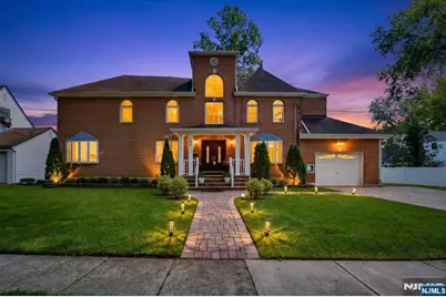 198 Munn Avenue, Teaneck Township, NJ 07666 - Photo 2