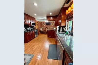 598 Cleveland Avenue, River Vale Township, NJ 07675 - Photo 4