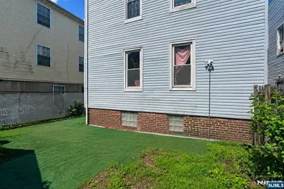 596 19th Street, Newark, NJ 07103 - Photo 40
