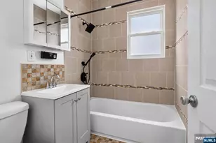 596 19th St, Newark, NJ 07103 - Photo 30