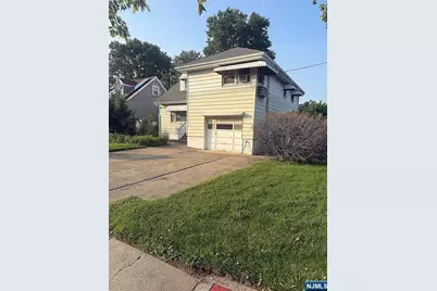 145 Baldwin Avenue, Hasbrouck Heights, NJ 07604 - Photo 2