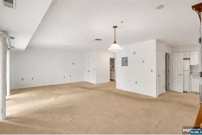 401 Dercole 211 #211, Norwood, NJ 07648 - Photo 10