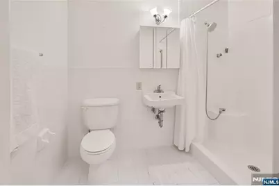 401 Dercole 211 #211, Norwood, NJ 07648 - Photo 22