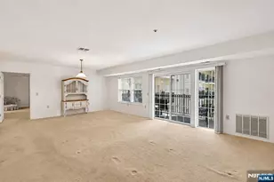 401 Dercole 211, Norwood, NJ 07648 - Photo 8