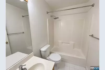 39 Union Street 201 #201, Hackensack, NJ 07601 - Photo 10