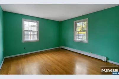 121 Christie Street, Leonia, NJ 07605 - Photo 22