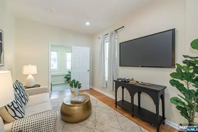 25 Cloverhill Place, Montclair, NJ 07042 - Photo 18