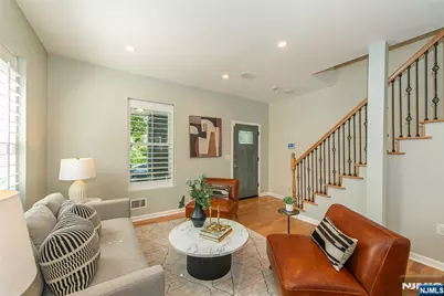 25 Cloverhill Place, Montclair, NJ 07042 - Photo 6