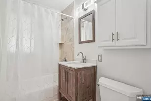 349 Bloomfield 53, Verona, NJ 07044 - Photo 10