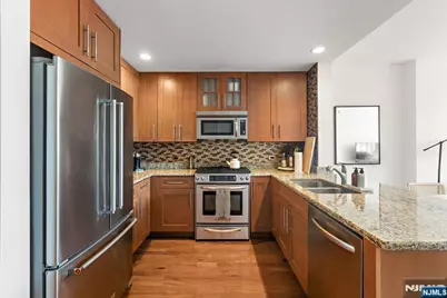 1125 Maxwell Lane 1023 #1023, Hoboken, NJ 07030 - Photo 6