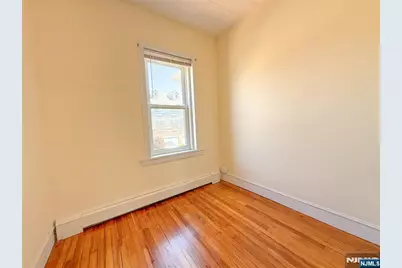 244 Lincoln Avenue, Cliffside Park, NJ 07010 - Photo 24