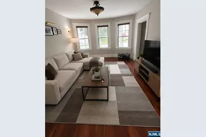 422 2nd Avenue, Lyndhurst Township, NJ 07071 - Photo 4