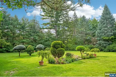 696 Saddle River Road, Ho Ho Kus, NJ 07423 - Photo 32
