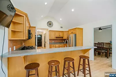 60 Sunnyside Road, Mahwah, NJ 07430 - Photo 12