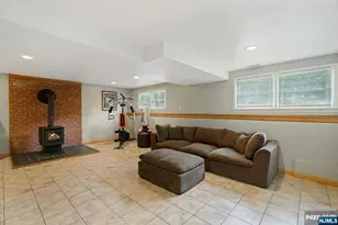 60 Sunnyside Rd, Mahwah, NJ 07430 - Photo 26